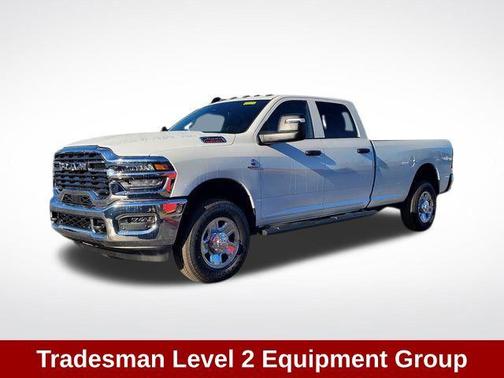 2025 RAM 2500 Tradesman Crew Cab 4x4 8' Box