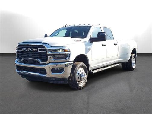 2025 RAM 3500 Tradesman Crew Cab 4x4 8' Box