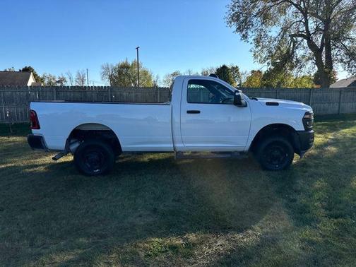 2025 RAM 2500 Tradesman Regular Cab 4x4 8' Box