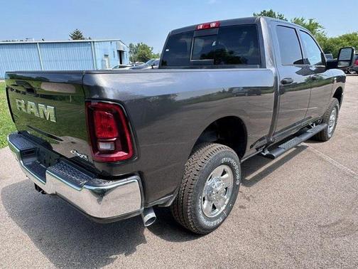 2025 RAM 2500 Tradesman Crew Cab 4x4 6'4' Box