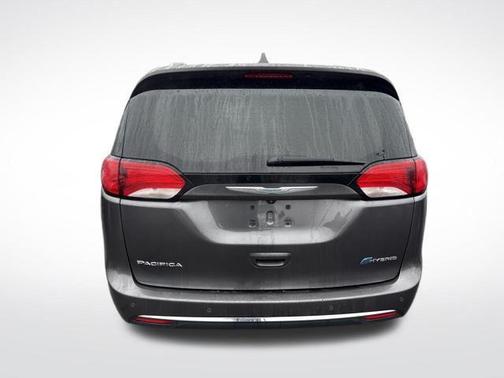 2018 Chrysler Pacifica Hybrid Touring L