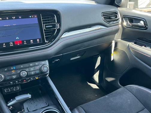 DB Black Crystal Clearcoat 2026 Dodge Durango GT Plus