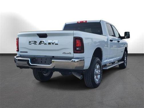 2025 RAM 2500 Big Horn Crew Cab 4x4 6'4' Box