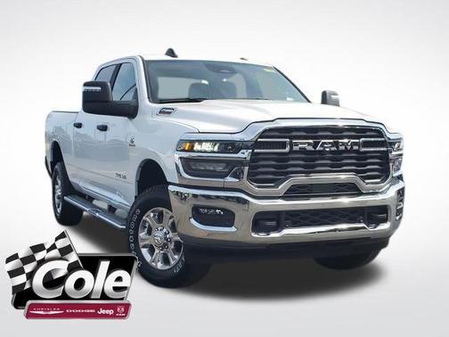 2025 RAM 2500 Big Horn Crew Cab 4x4 6'4' Box