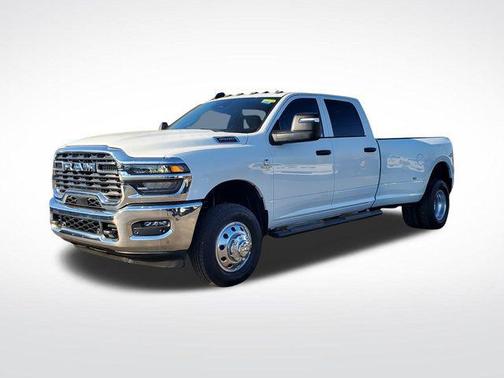2025 RAM 3500 Tradesman Crew Cab 4x4 8' Box