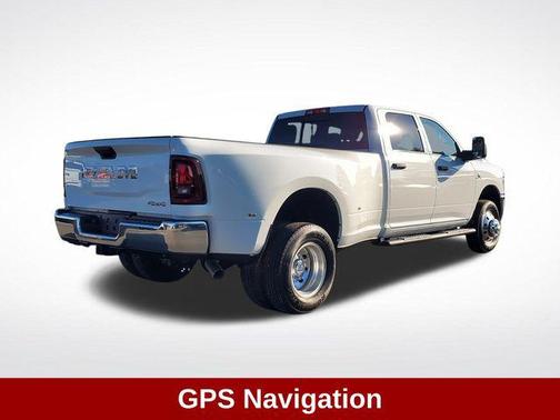 2025 RAM 3500 Tradesman Crew Cab 4x4 8' Box