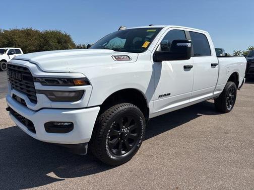 2025 RAM 2500 Big Horn Crew Cab 4x4 6'4' Box