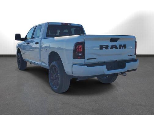 2025 RAM 2500 Big Horn Crew Cab 4x4 6'4' Box