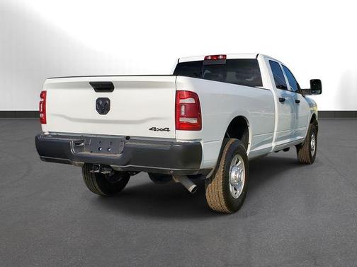 2024 RAM 3500 Tradesman Crew Cab 4x4 8' Box