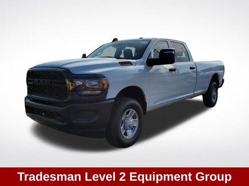 2024 RAM 3500 Tradesman Crew Cab 4x4 8' Box