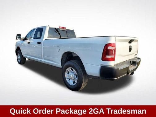 2024 RAM 3500 Tradesman Crew Cab 4x4 8' Box