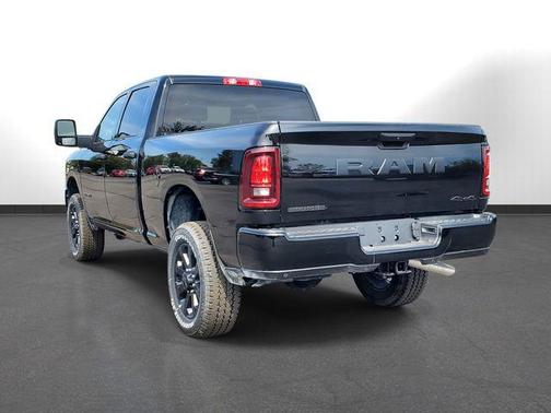 2025 RAM 2500 Big Horn Crew Cab 4x4 6'4' Box