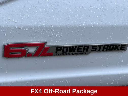 Oxford White 2024 Ford F-350 XLT