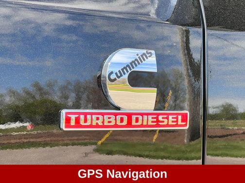 Diamond Black Crystal Pearlcoat 2023 RAM 3500 Laramie Crew Cab 4x4 6'4' Box