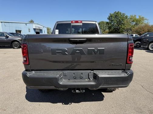 2025 RAM 2500 Tradesman Crew Cab 4x4 6'4' Box