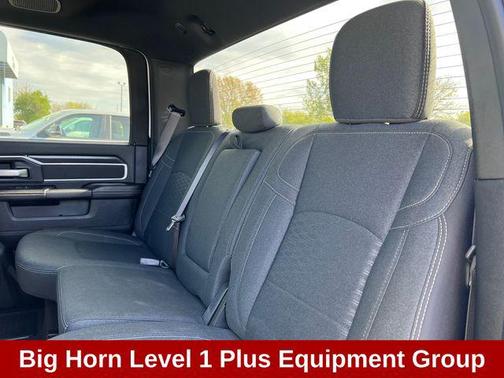 Bright White Clearcoat 2025 RAM 2500 Big Horn Crew Cab 4x4 6'4' Box