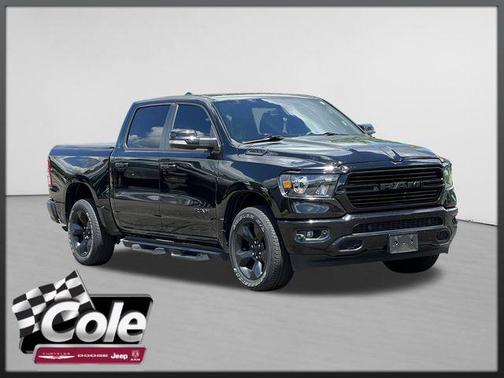 Diamond Black Crystal Pearlcoat 2019 RAM 1500 Big Horn