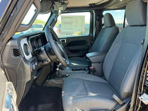 Black Clearcoat 2026 Jeep Wrangler Sport S