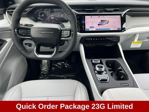 Diamond Black Crystal Pearlcoat 2026 Jeep Cherokee Limited