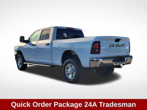 2025 RAM 2500 Tradesman Crew Cab 4x4 6'4' Box
