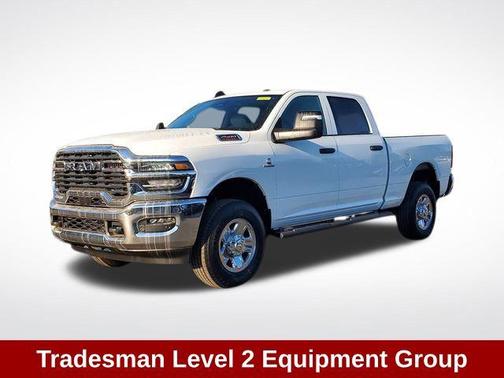 2025 RAM 2500 Tradesman Crew Cab 4x4 6'4' Box