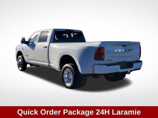 2025 RAM 3500 Laramie Crew Cab 4x4 8' Box