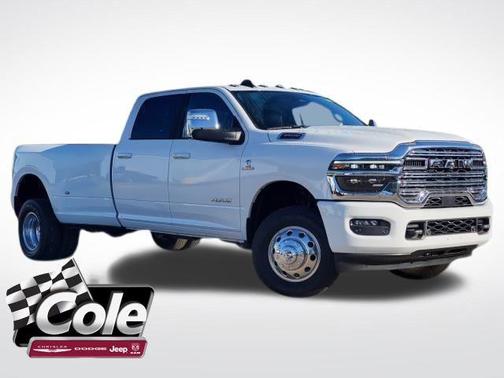 2025 RAM 3500 Laramie Crew Cab 4x4 8' Box