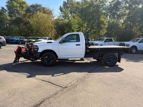 2025 RAM 2500 Tradesman Regular Cab 4x4 8' Box