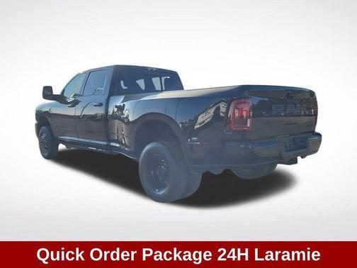 2025 RAM 3500 Laramie Crew Cab 4x4 8' Box