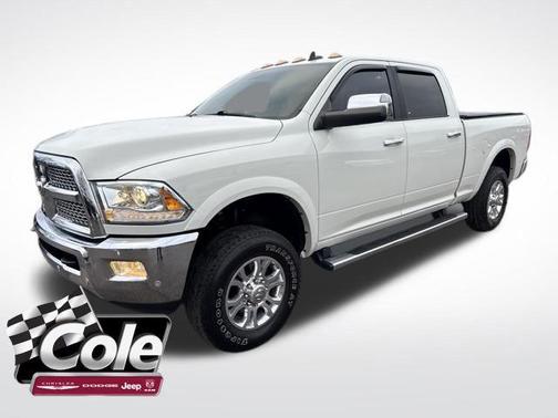 2018 RAM 2500 Laramie Crew Cab 4x4 6'4' Box