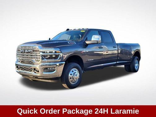 2025 RAM 3500 Laramie Crew Cab 4x4 8' Box