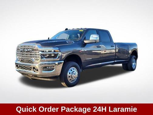 2025 RAM 3500 Laramie Crew Cab 4x4 8' Box