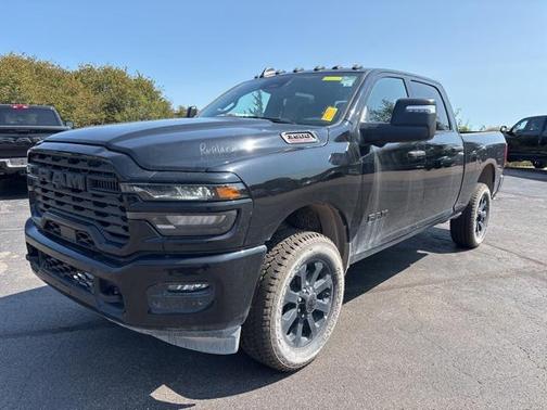 2025 RAM 3500 Big Horn Crew Cab 4x4 6'4' Box