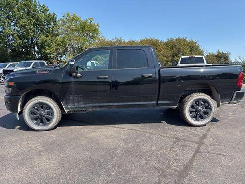 2025 RAM 3500 Big Horn Crew Cab 4x4 6'4' Box