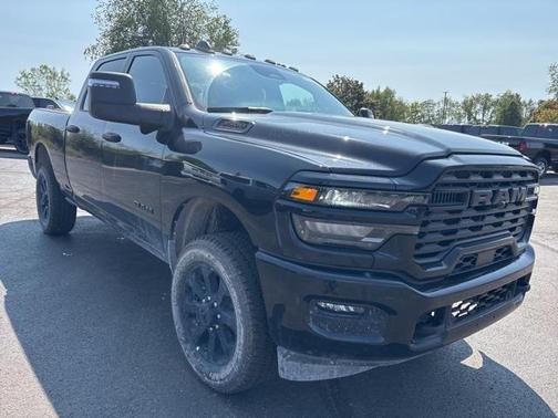 2025 RAM 3500 Big Horn Crew Cab 4x4 6'4' Box
