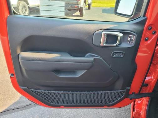 2025 Jeep Gladiator Sport S