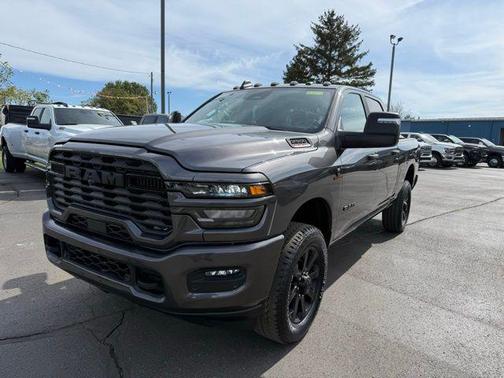 2025 RAM 2500 Big Horn Crew Cab 4x4 6'4' Box