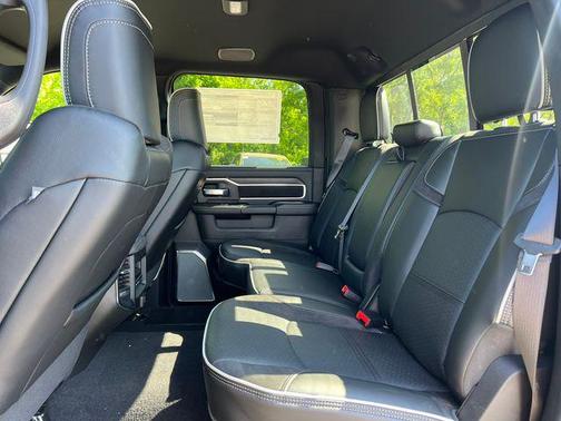 Granite Crystal Metallic Clearcoat 2026 RAM 3500 Laramie Crew Cab 4x4 8' Box