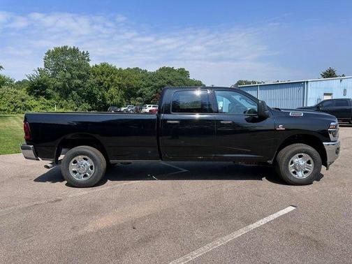 2025 RAM 2500 Tradesman Crew Cab 4x4 8' Box