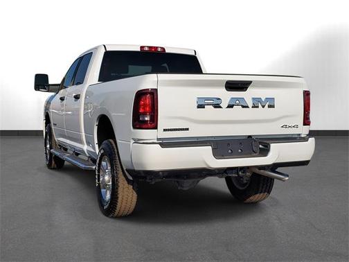 2025 RAM 2500 Big Horn Crew Cab 4x4 6'4' Box