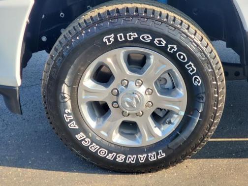 2025 RAM 2500 Big Horn Crew Cab 4x4 6'4' Box