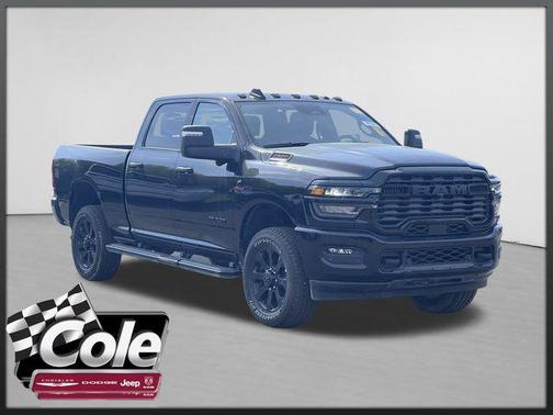 Diamond Black Crystal Pearlcoat 2025 RAM 2500 Big Horn Crew Cab 4x4 6'4' Box