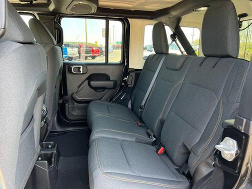 Black Clearcoat 2026 Jeep Wrangler Sport S