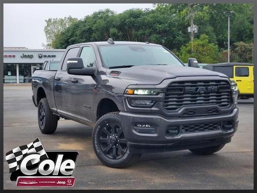 2025 RAM 2500 Big Horn Crew Cab 4x4 6'4' Box
