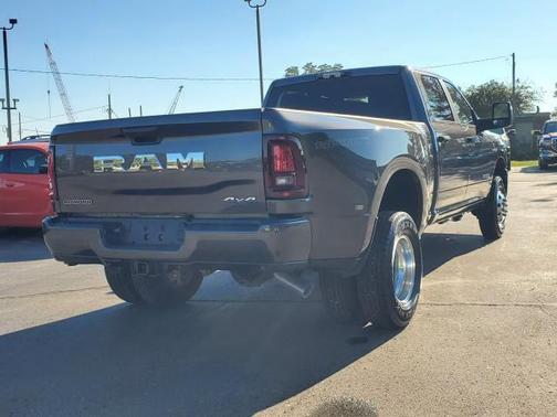 2025 RAM 3500 Big Horn Crew Cab 4x4 8' Box