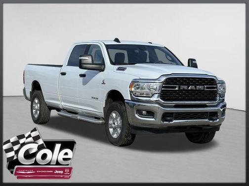 2024 RAM 3500 Big Horn Crew Cab 4x4 8' Box