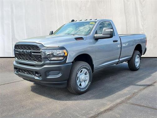 2024 RAM 2500 Tradesman Regular Cab 4x4 8' Box
