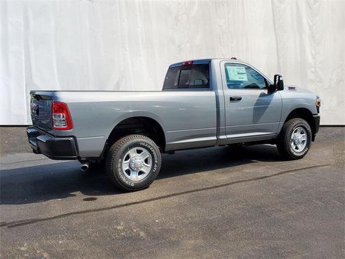 2024 RAM 2500 Tradesman Regular Cab 4x4 8' Box
