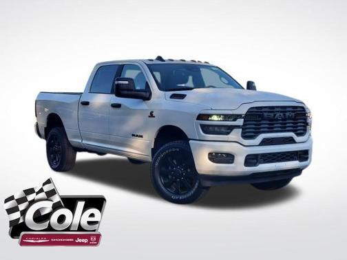 2025 RAM 2500 Big Horn Crew Cab 4x4 6'4' Box