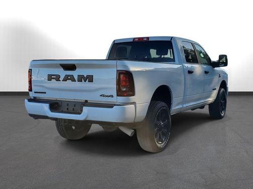 2025 RAM 2500 Big Horn Crew Cab 4x4 6'4' Box